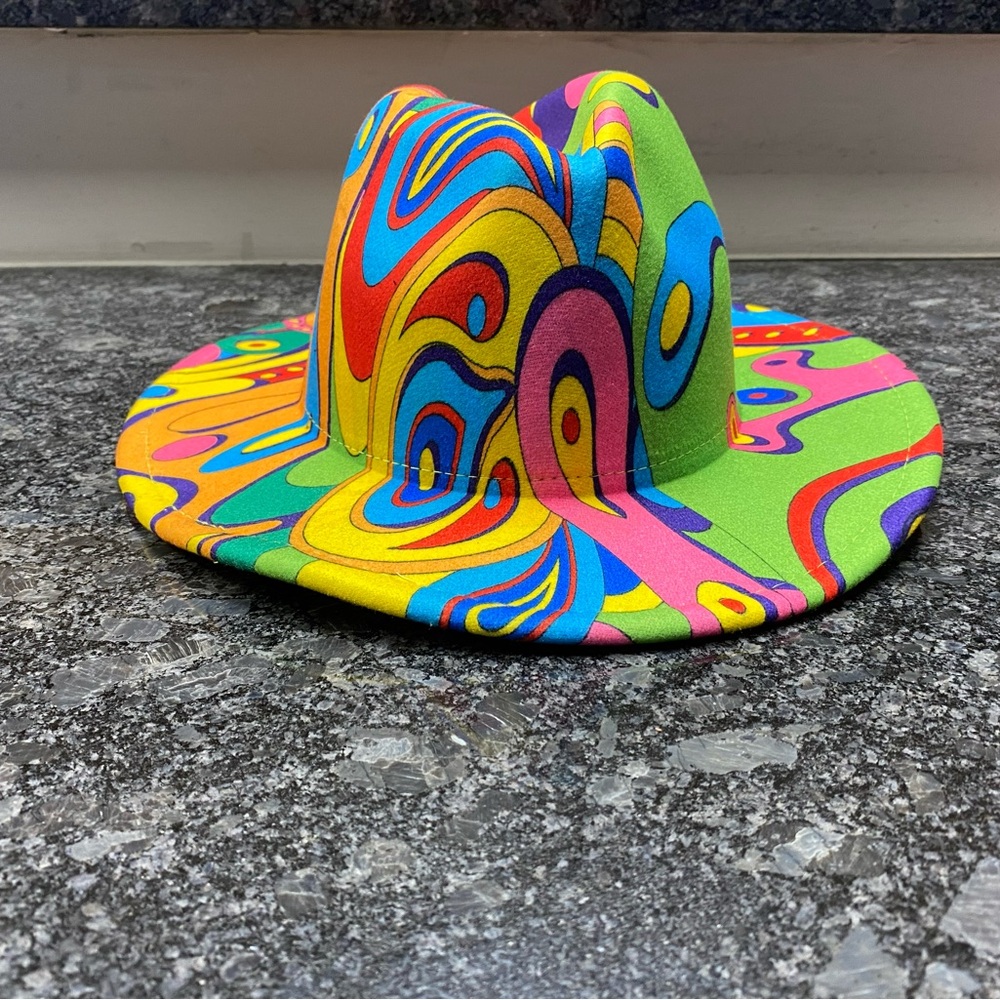Colorful Swirl Women’s Hat